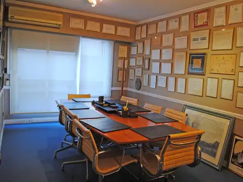 Oficina en Alquiler 40 años