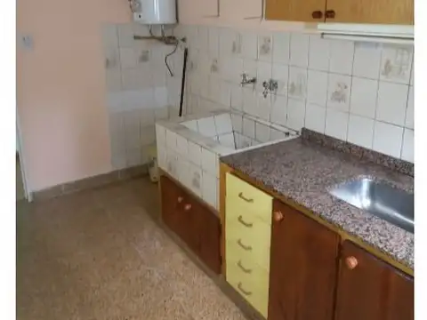 Depto Tipo Casa en Venta en Tablada, USD 40.000