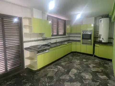 Departamento en Alquiler de 3 dormitorios