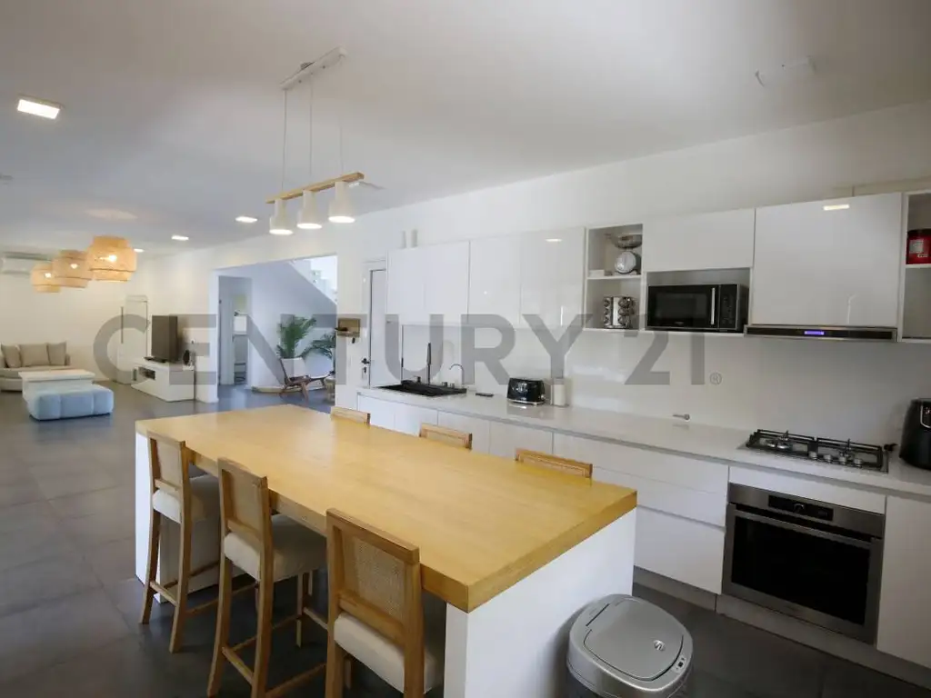 Casa en Venta con cochera