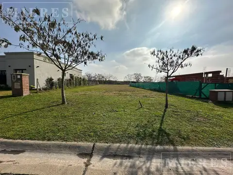 Lote de 562m² en venta en Santa Elena, Pilar del Este