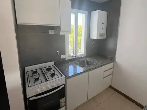 Departamento en Alquiler en Echesortu, $ 340.000