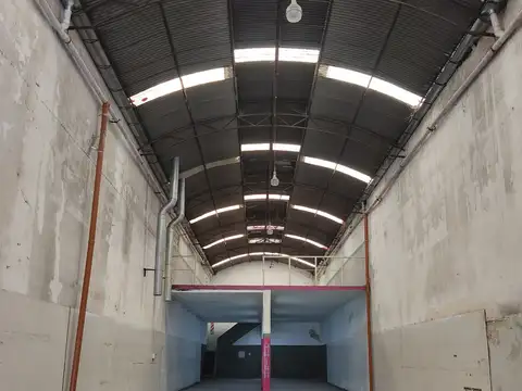 Galpon en Alquiler en Avellaneda, $ 2.300.000