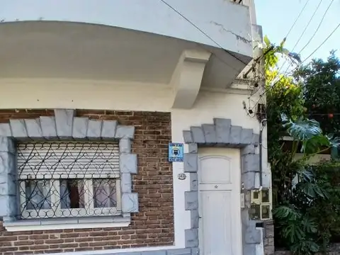DEPARTAMENTO TIPO CASA EN BUENA UBICACION