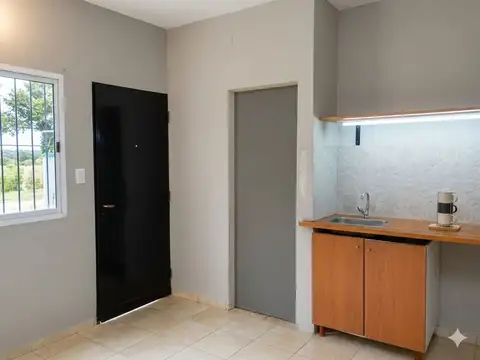 Depto Tipo Casa en Alquiler en Del Viso, $ 300.000