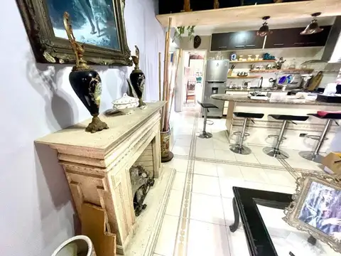 VENTA  PH TIPO CASA 4 AMBIENTES EN 1° PISO - ENTRADA INDEPENDIENTE LANÚS ESTE
