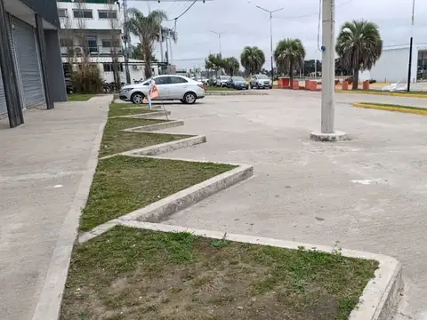 Local en Alquiler en Capitan Bermudez, $ 605.000