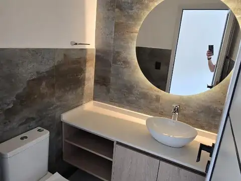 Depto Tipo Casa en Venta con 2 cocheras