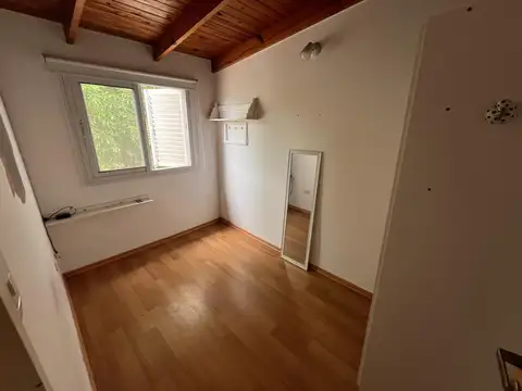 Casa en Venta en Los Hornos, USD 68.000