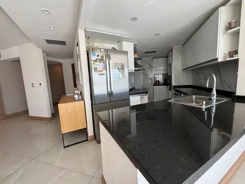 Departamento 6 ambientes con 5 baños