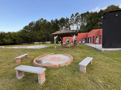 Casa tres dormitorios Barrio Malvinas Brandsen la plata