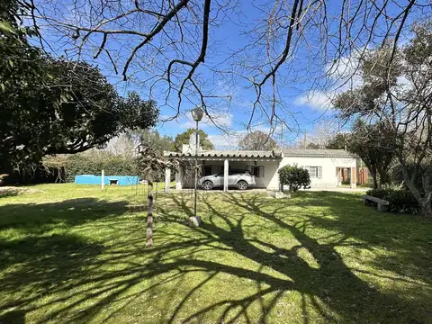 Casa sobre fracción de 10000 mts2. 411 y 138