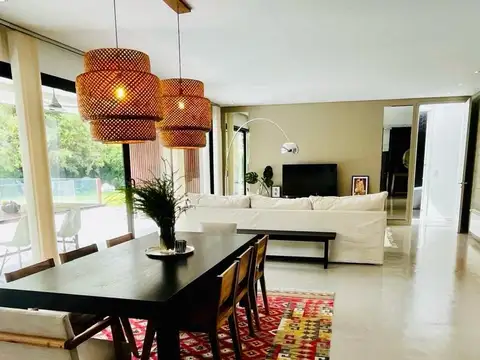 CASA EN VENTA LA CANDIDA CLUB DE CAMPO
