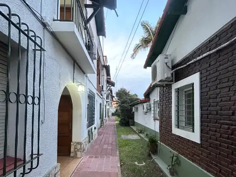 Depto Tipo Casa en Venta de 2 ambientes