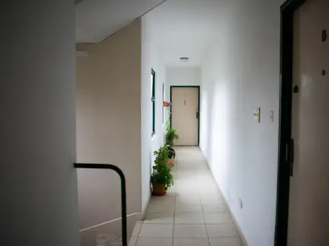 Las Flores 1600 , Piso 1