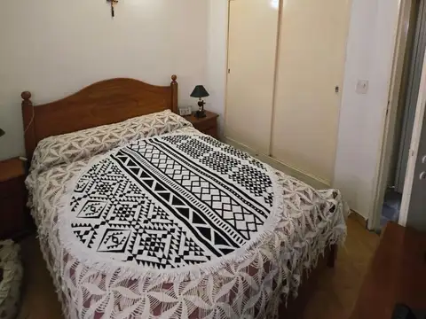 OPORTUNIDAD de PH 3 ambientes con Patio en Villa Ballester