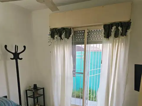 Depto Tipo Casa 3 ambientes con 1 baño