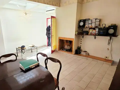 PH DE 4 AMBIENTES CON TERRAZA PROPIA
