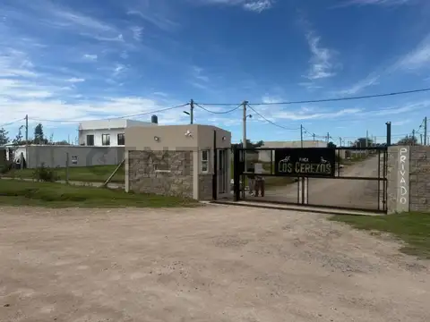 Venta de lote en Los Cerezos I.