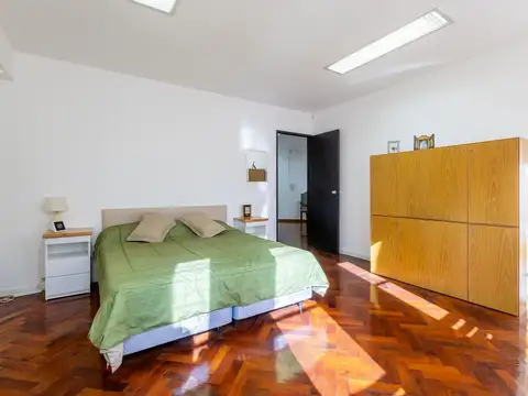 Oportunidad en microcentro Oficina con vivienda.
