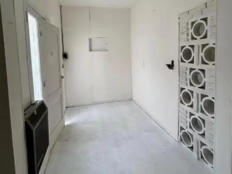 Depto Tipo Casa en Venta en Moron, USD 52.000