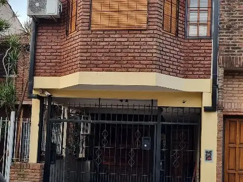 Excelente duplex 4 ambientes  con cochera