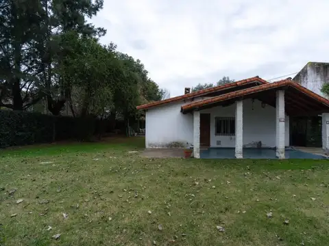 Casa 2 ambientes con 1 baño