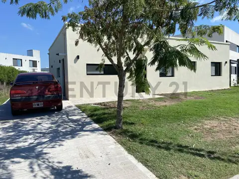 CASA DESARROLLADA EN UNA PLANTA