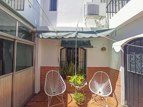 Casa de pasillo de 3 dormitorios y 2 baños