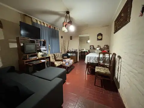 PH 2 DORMITORIOS INTERNO BARRIO MARÍA SELVA