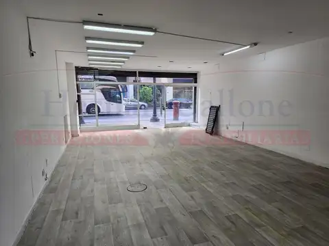 LOCAL DE 535 M² EXCELENTE UBICACIÓN EN SAN NICOLÁS