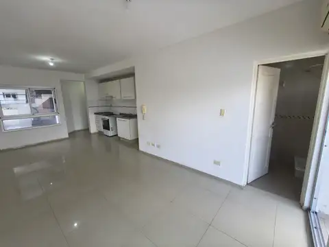 Departamento en Alquiler en Lanús Este, $ 480.000