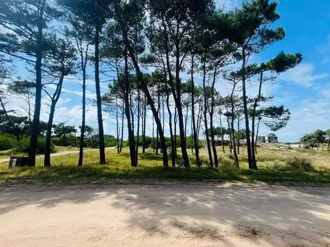 VENTA LOTE VILLA ROBLES SEGUNDA LINEA DEL MAR