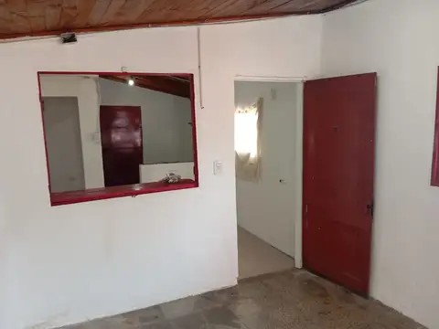 CASA Y LOCAL VENTA BURZACO FONDO LIBRE