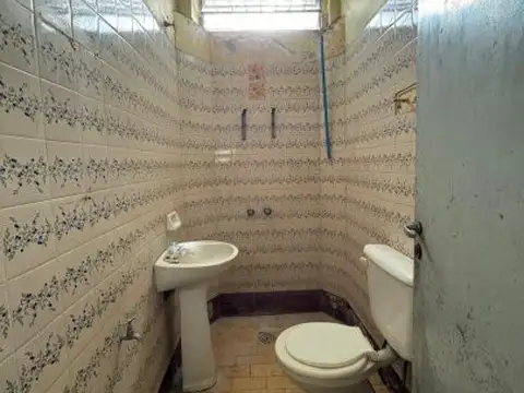 Se vende casa de 4 dormitorios - San Lorenzo