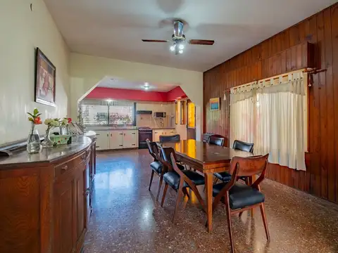 VENTA CASA 6 AMB. MUCHO SOL 3 COCHERAS PADUA SUR