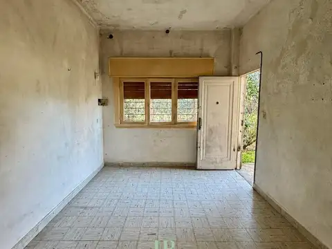 Casa 3 ambientes con 1 baño