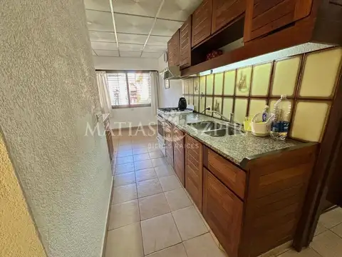 Venta de Casa 4 AMBIENTES en Castelar Sur