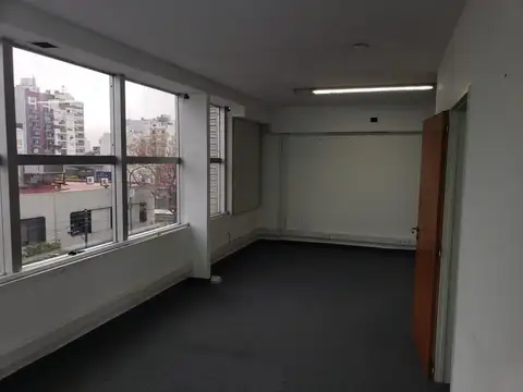 Alquiler - Oficina - Piso Completo - A metros av, Cabildo