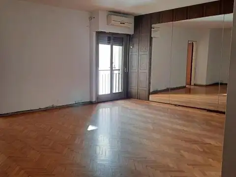 Av Rivadavia 6300 Flores 3amb  U$155.000 Apto Prof