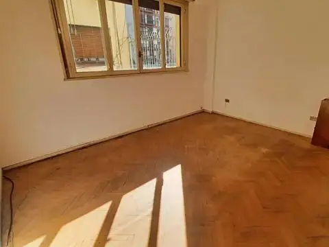 Departamento en Venta en Flores, USD 180.000