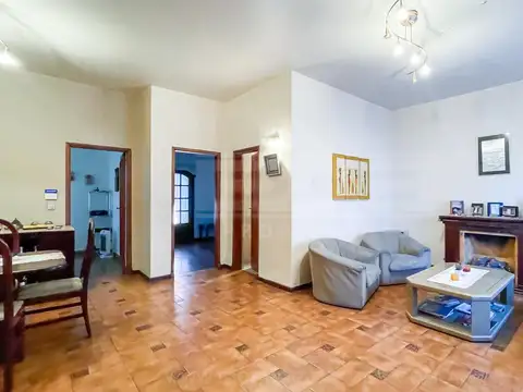 Rosetti al 2200 entre Manuel Belzu y Carlos Villate