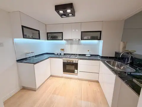 Departamento 5 ambientes con 2 baños