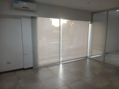 Oficina en Alquiler en Quilmes, $ 600.000
