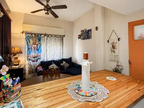 Depto Tipo Casa en Venta en Villa del Parque, USD 169.900