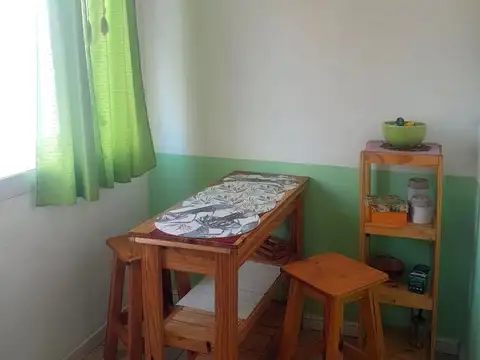 3 de Febrero 100