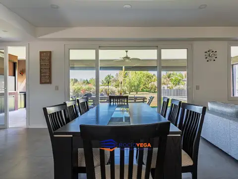 Casa 4 ambientes con 3 baños