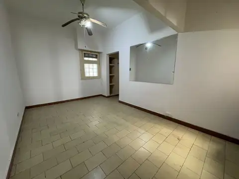EXCELENTE 2 AMBIENTES EN ALQUILER CON PATIO EN VILLA CRESPO