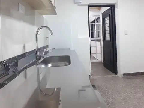 Rawson 100, Piso PB