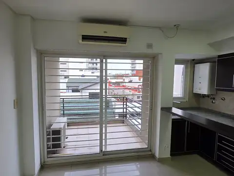 DEPARTAMENTO EN PLENO CORAZÓN DE BOEDO, 2 ENORMES AMB DE 50MTS CON BALCÓN ATERRAZADO